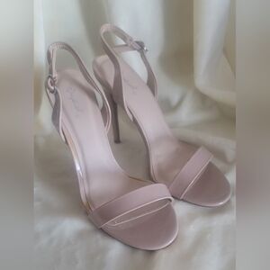 Qupid Brand New Nude Patent Slingback Heel Peep Toe Sandal Sz 6.5